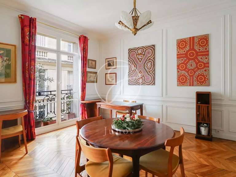 Appartement Paris 7e - 2 chambres - 100m²