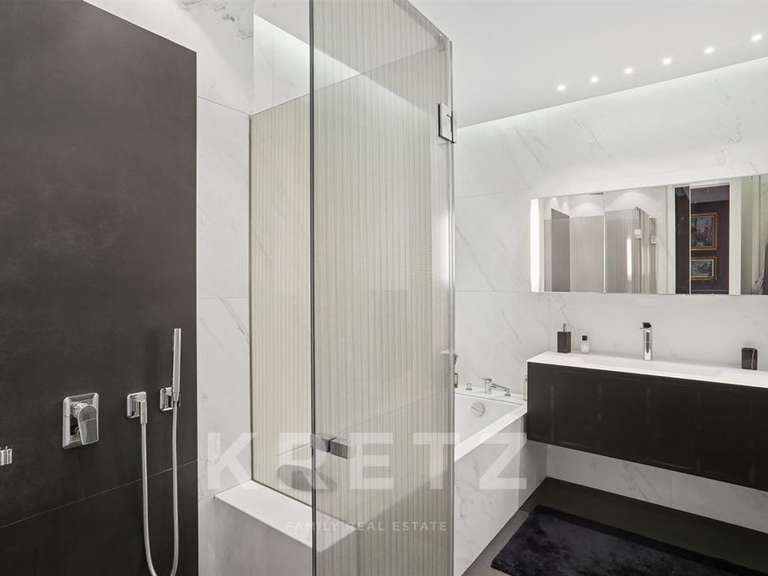 Appartement Paris 7e - 3 chambres - 186m²