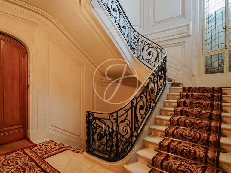 Appartement Paris 7e - 3 chambres - 174m²