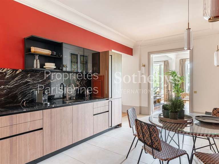 Appartement Paris 7e - 3 chambres - 150m²