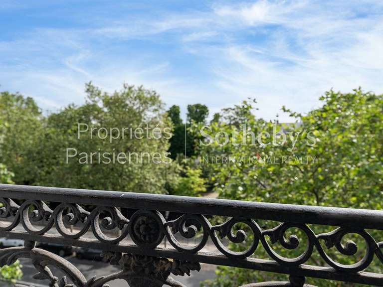 Appartement Paris 7e - 3 chambres - 150m²