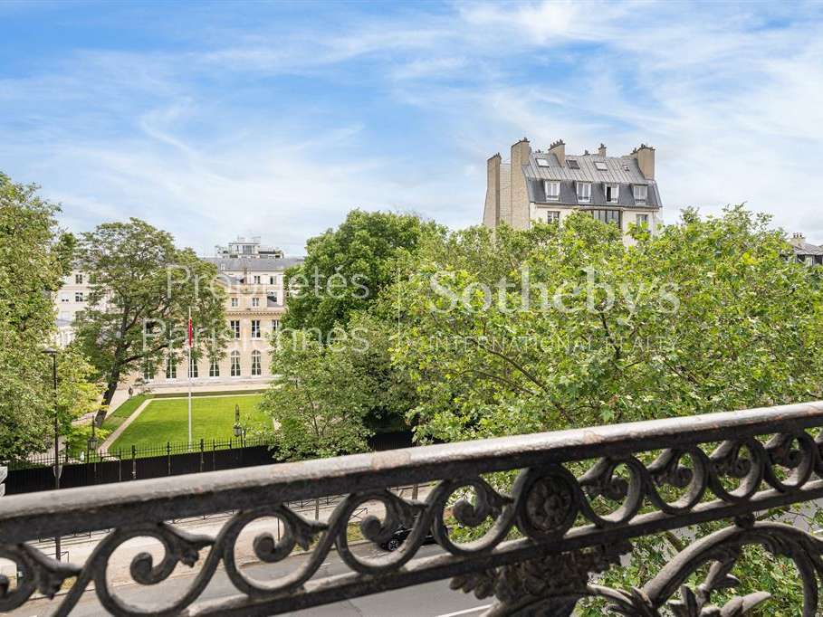 Apartment Paris 7e
