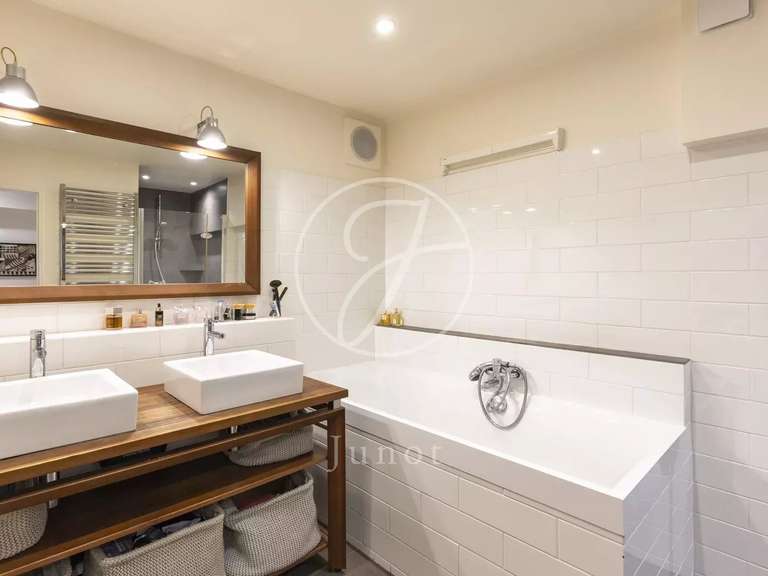 Appartement Paris 7e - 1 chambre - 94m²