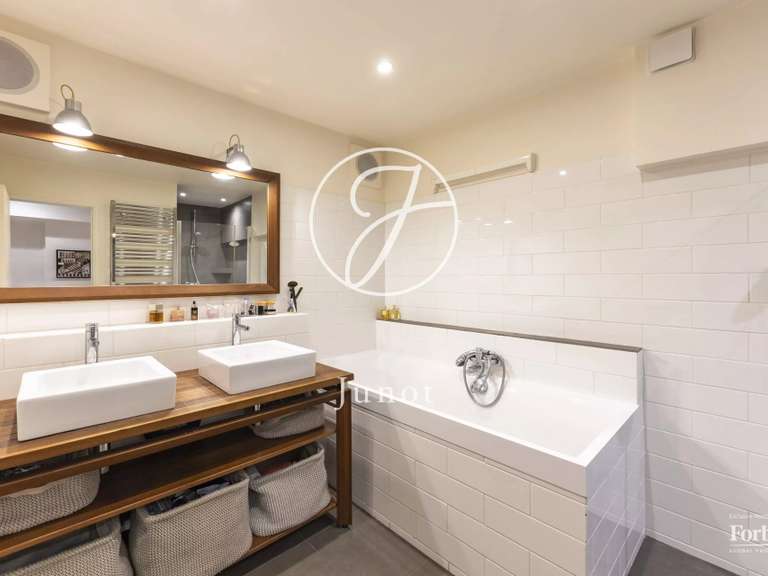 Appartement Paris 7e - 1 chambre - 94m²