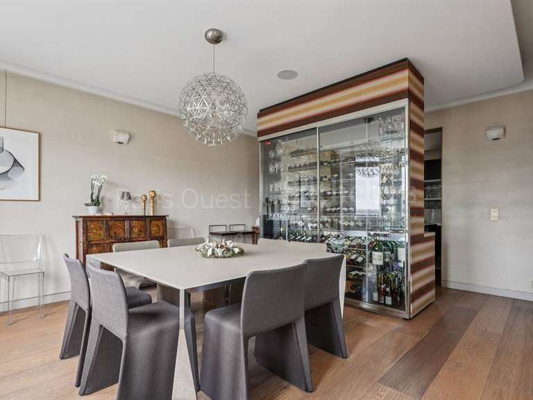 Appartement Paris 7e - 3 chambres - 195m²