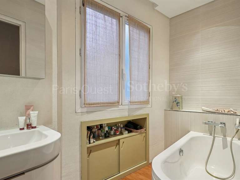 Appartement Paris 7e - 3 chambres - 195m²