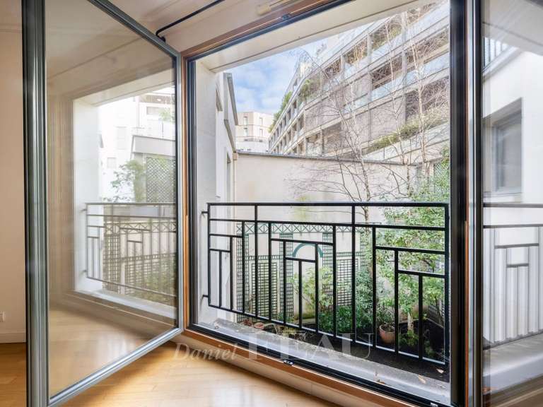 Appartement Paris 7e - 3 chambres - 101m²