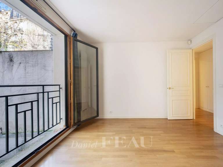 Appartement Paris 7e - 3 chambres - 101m²