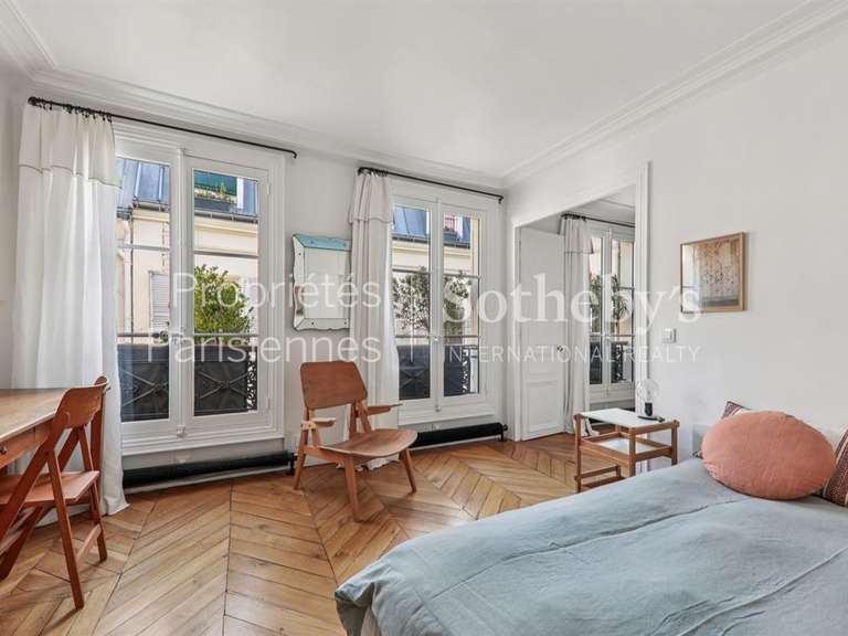 Appartement Paris 7e - 2 chambres - 76m²