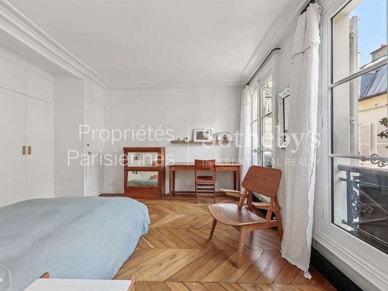 Appartement Paris 7e - 2 chambres - 76m²