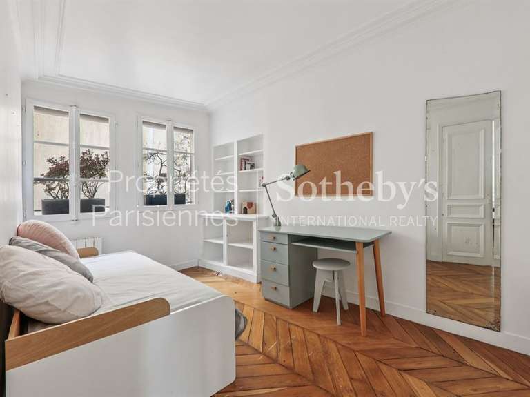 Appartement Paris 7e - 2 chambres - 76m²