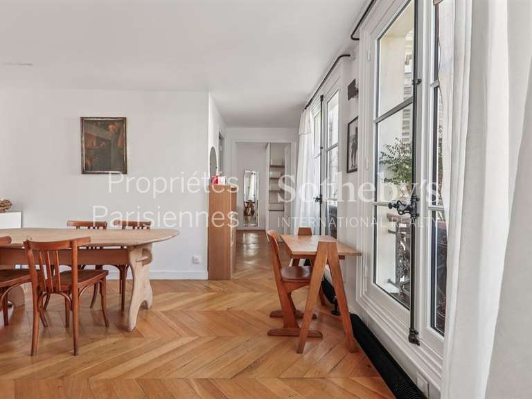 Appartement Paris 7e - 2 chambres - 76m²