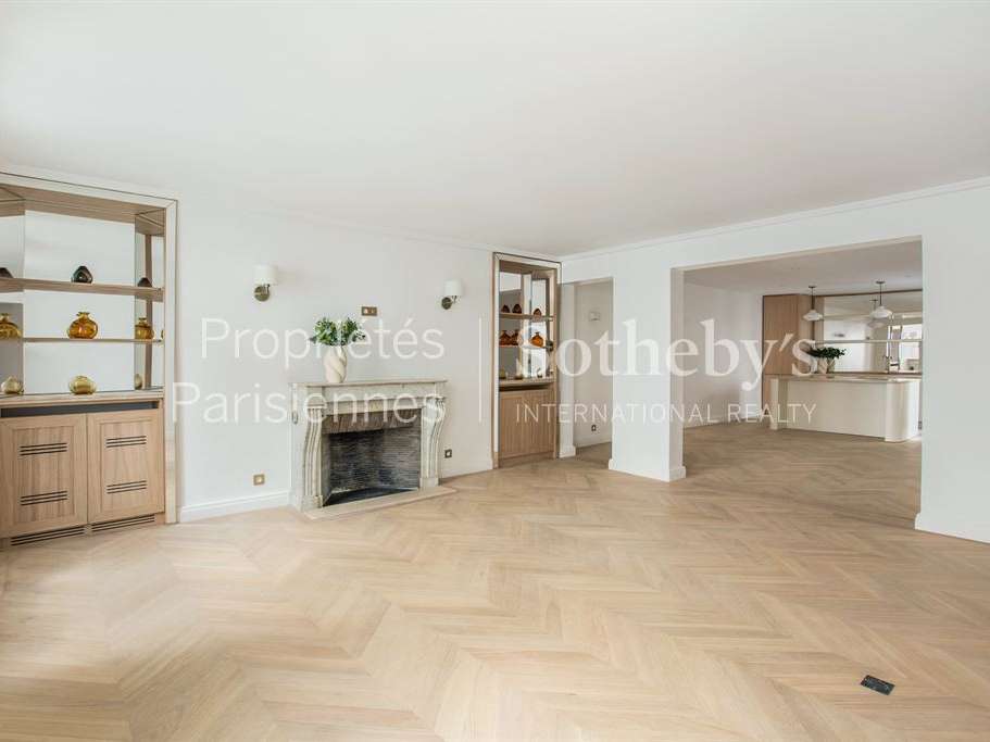 Apartment Paris 7e