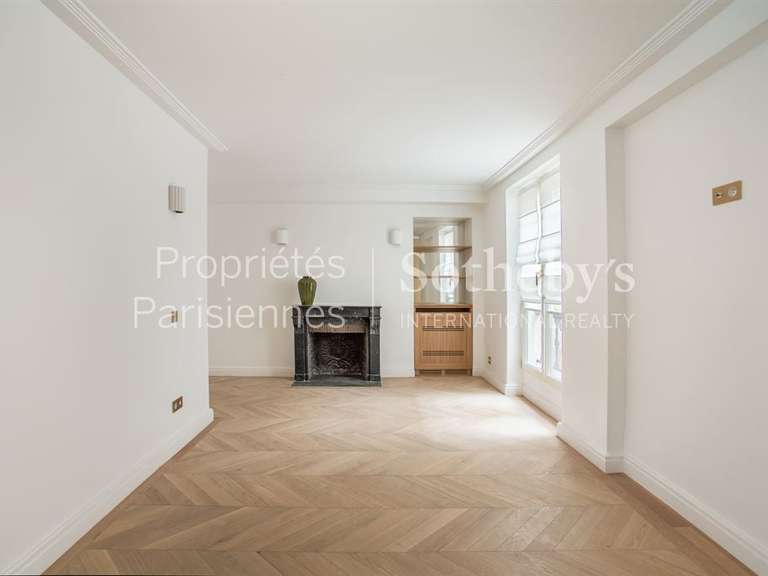 Appartement Paris 7e - 2 chambres - 135m²