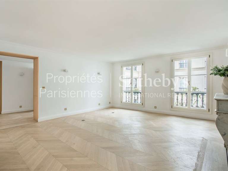 Appartement Paris 7e - 2 chambres - 135m²