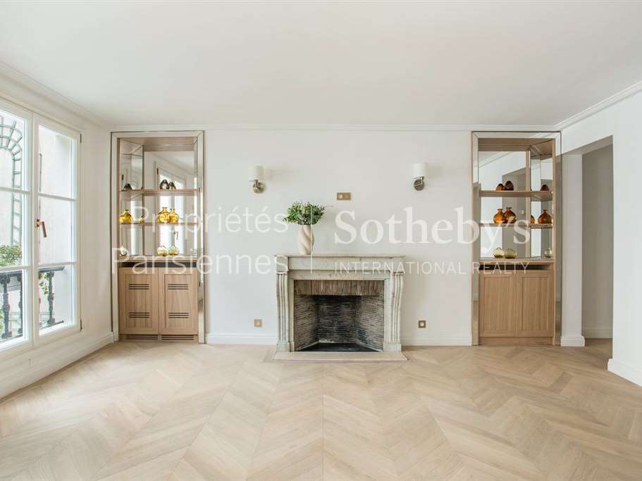 Apartment Paris 7e