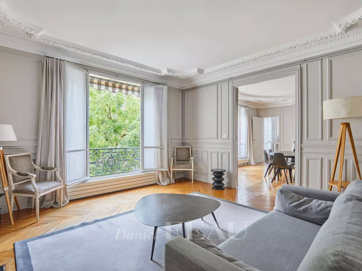 Apartment Paris 7e