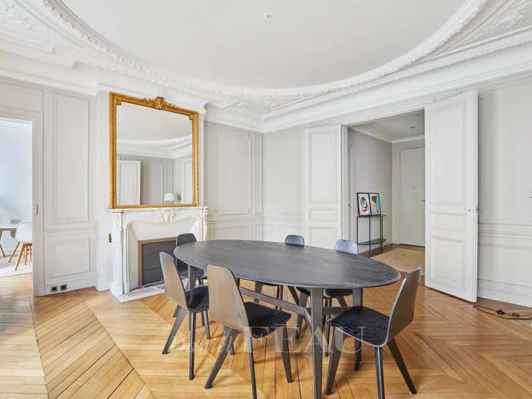 Apartment Paris 7e - 2 bedrooms - 117m²