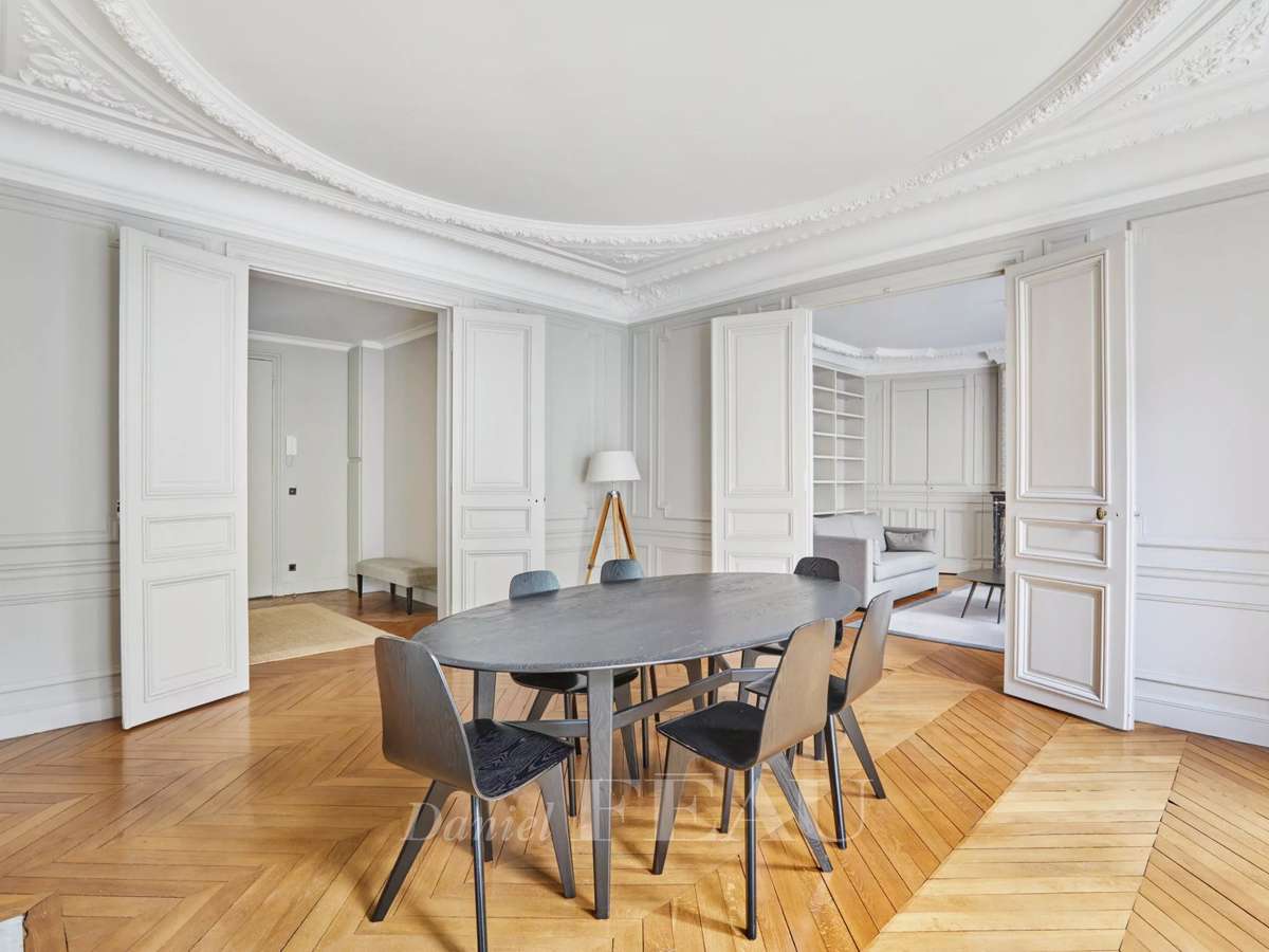 Apartment Paris 7e