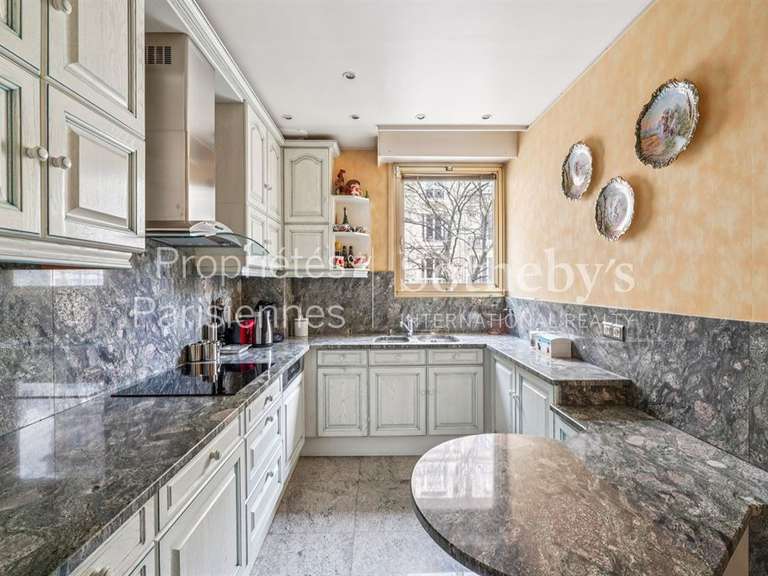 Apartment Paris 7e - 2 bedrooms - 191m²