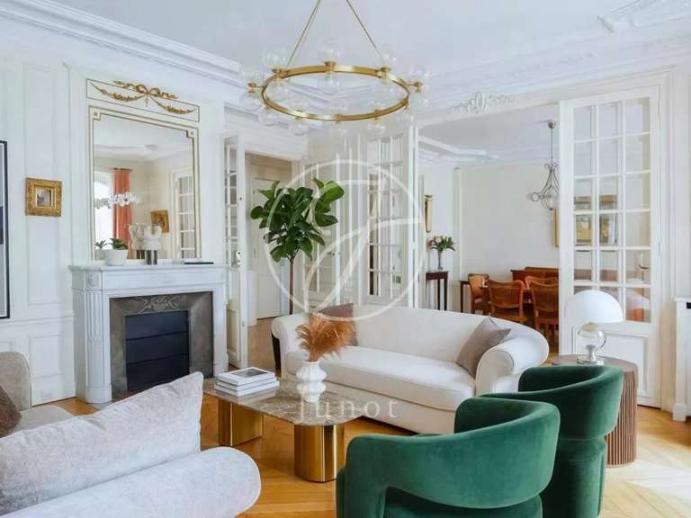 Appartement Paris 7e - 3 chambres - 145m²