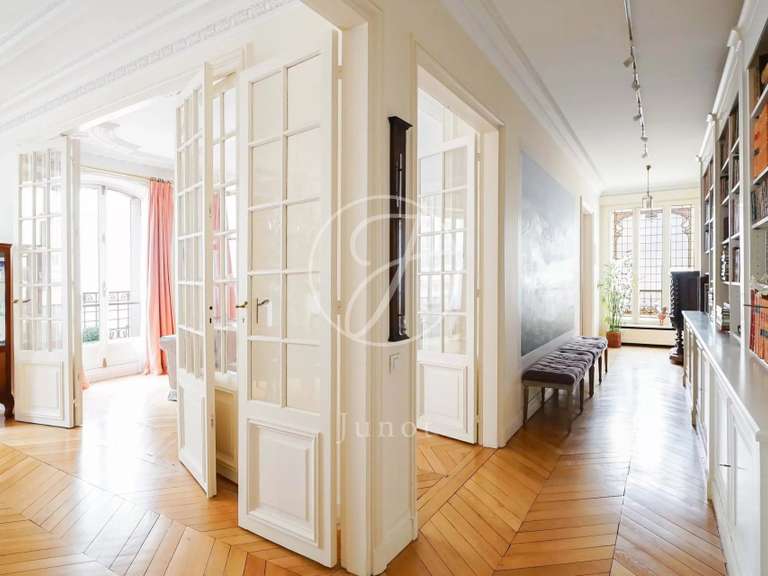 Apartment Paris 7e - 3 bedrooms - 145m²