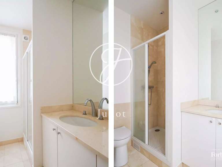 Appartement Paris 7e - 3 chambres - 145m²