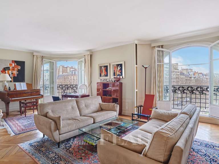 Appartement Paris 7e - 2 chambres - 93m²