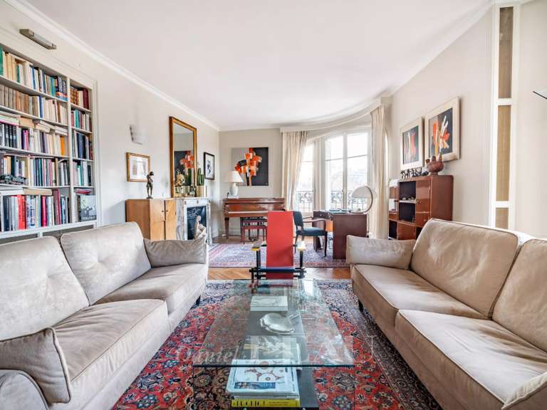 Appartement Paris 7e - 2 chambres - 93m²
