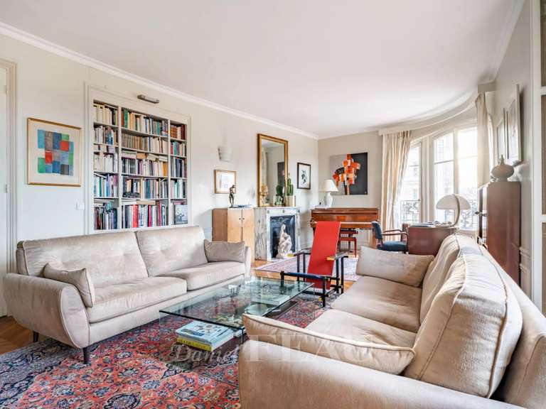 Appartement Paris 7e - 2 chambres - 93m²