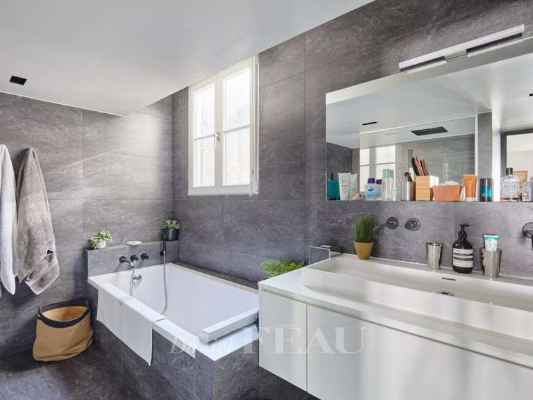 Appartement Paris 7e - 3 chambres - 131m²