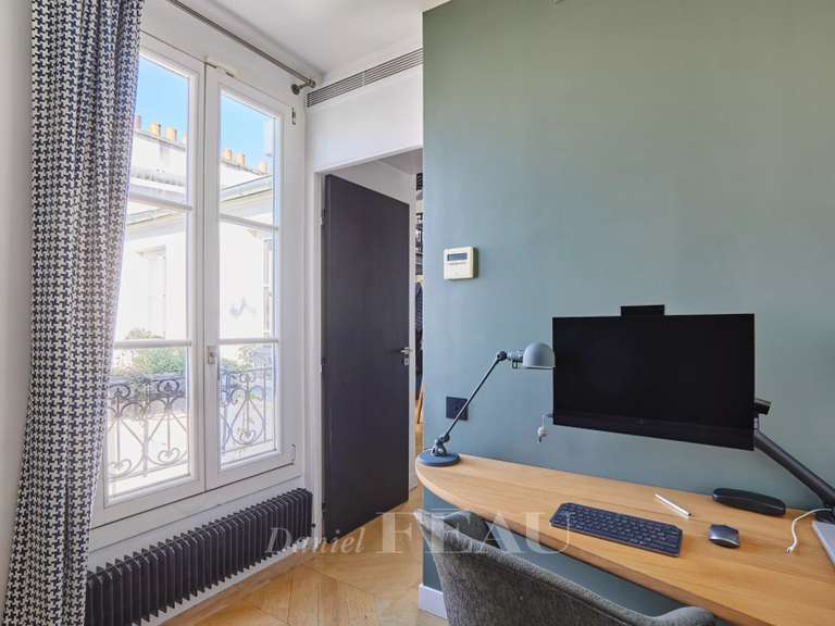 Appartement Paris 7e - 3 chambres - 131m²