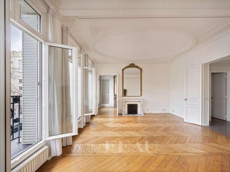 Appartement Paris 7e - 3 chambres - 124m²
