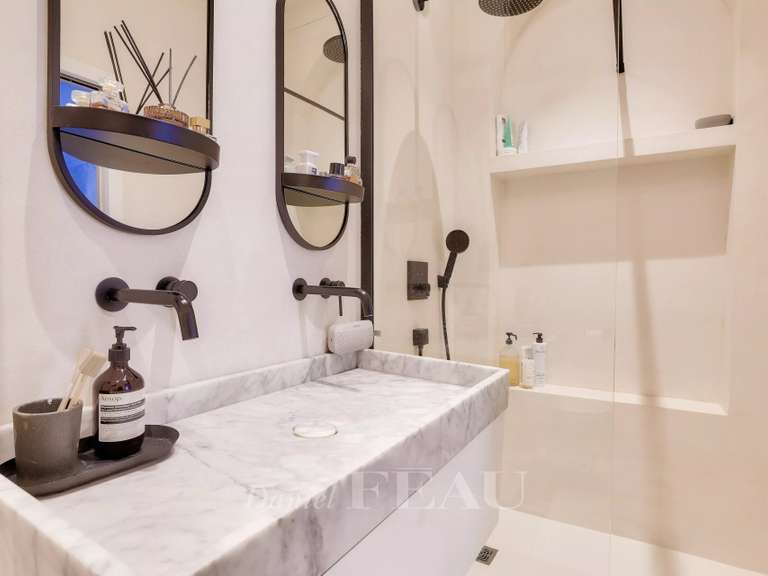 Appartement Paris 7e - 4 chambres - 147m²