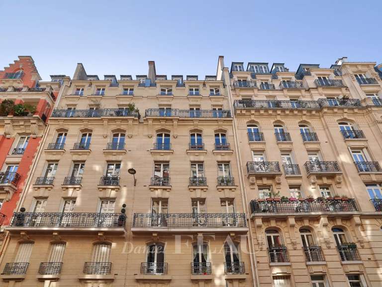 Appartement Paris 7e - 4 chambres - 147m²