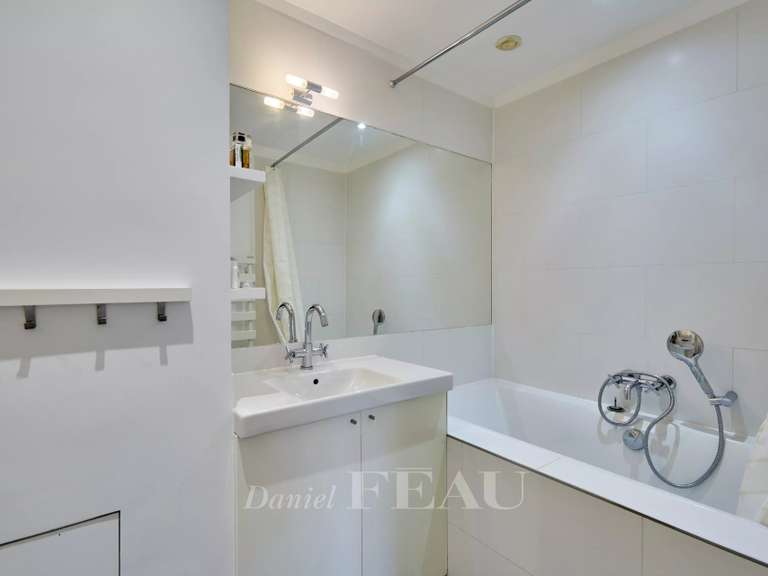 Appartement Paris 7e - 3 chambres - 145m²