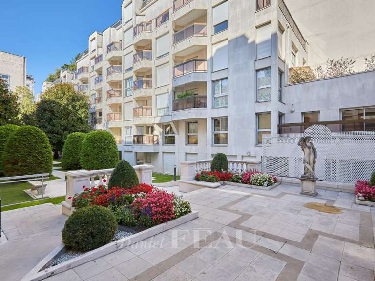 Appartement Paris 7e - 3 chambres - 145m²