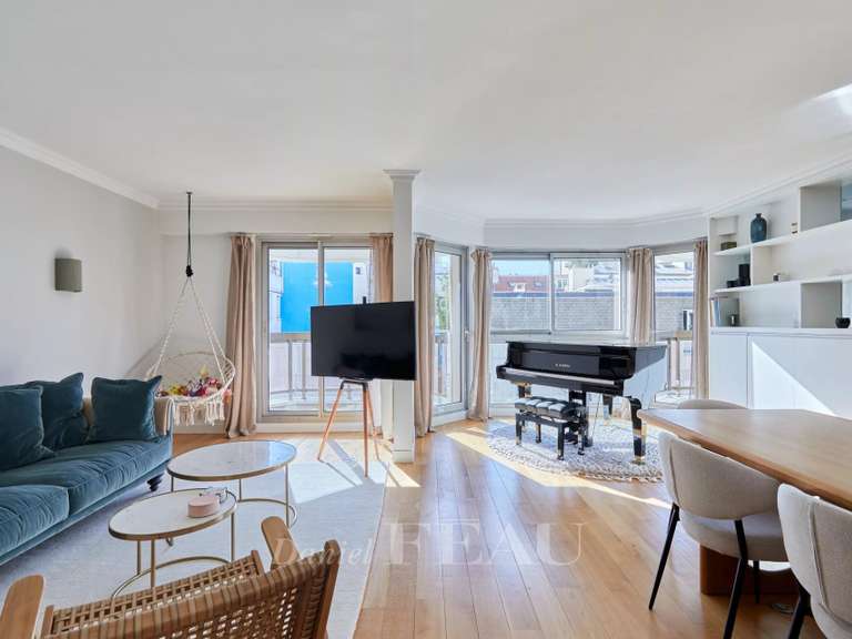 Appartement Paris 7e - 3 chambres - 145m²