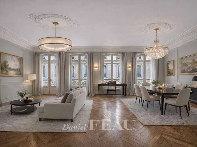 Appartement Paris 7e - 2 chambres - 86m²