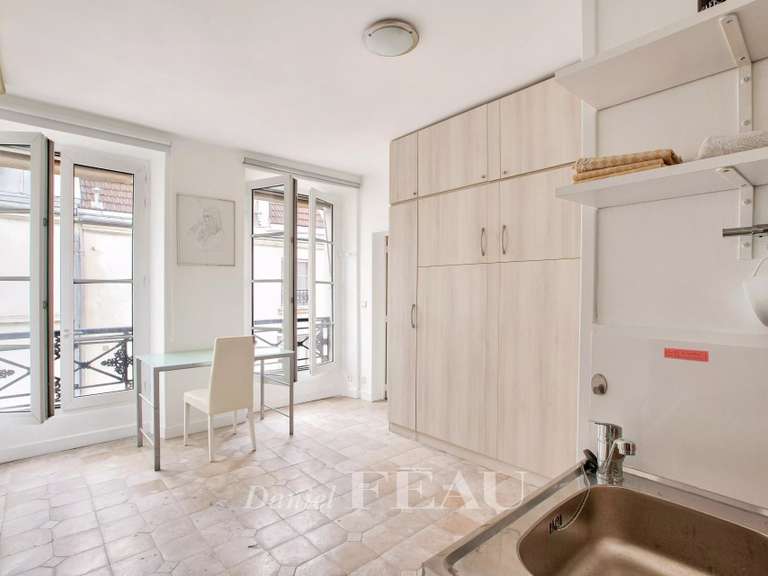 Appartement Paris 7e - 2 chambres - 70m²