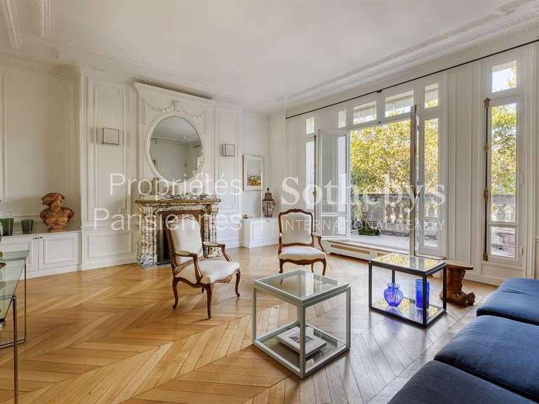 Appartement Paris 7e - 2 chambres - 167m²