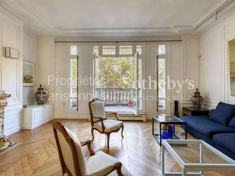 Appartement Paris 7e - 2 chambres - 167m²
