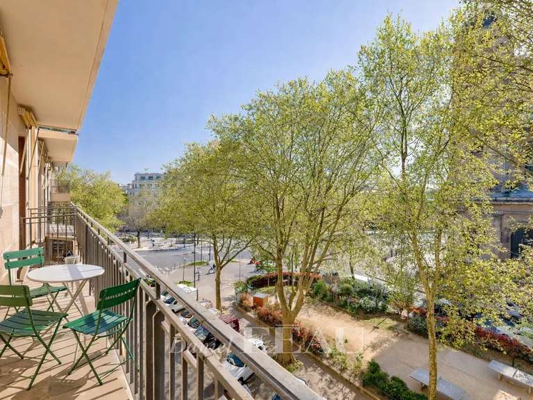 Appartement Paris 7e - 3 chambres - 166m²