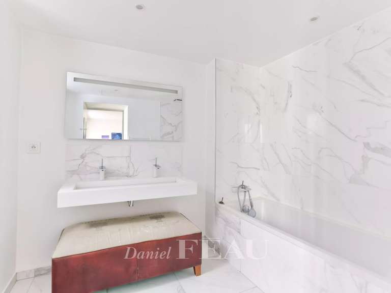 Appartement Paris 7e - 4 chambres - 159m²