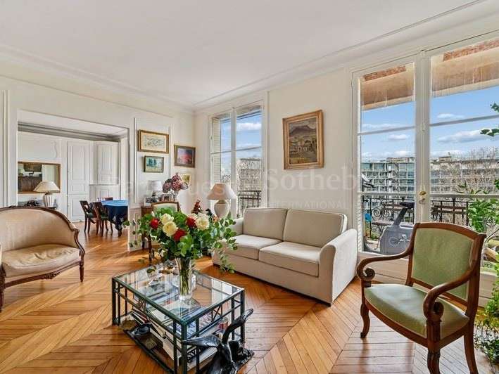 Appartement Paris 7e - 3 chambres - 130m²