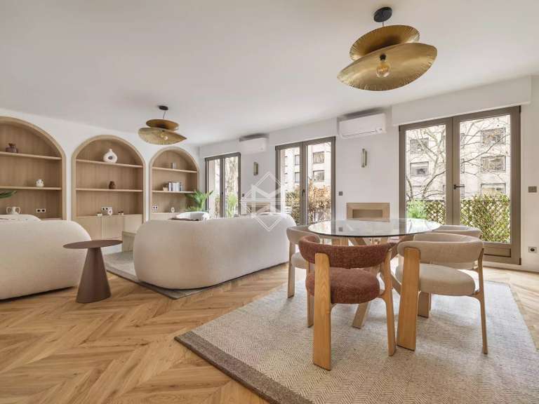 Apartment Paris 7e - 3 bedrooms - 125m²