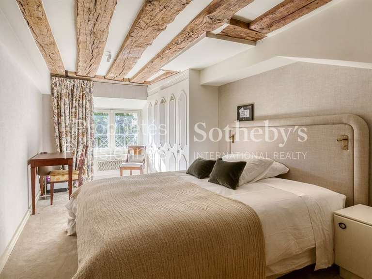 Appartement Paris 7e - 3 chambres - 140m²