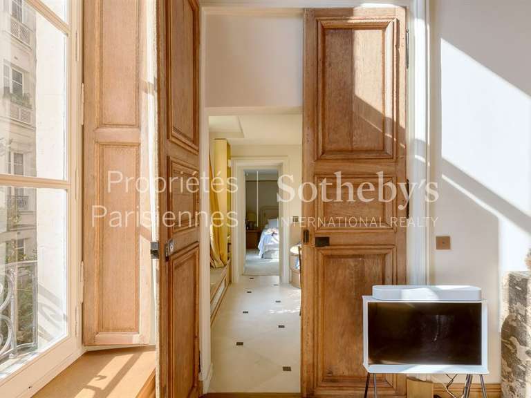 Appartement Paris 7e - 3 chambres - 140m²