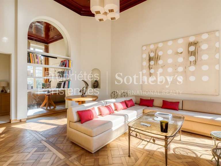 Appartement Paris 7e - 3 chambres - 140m²