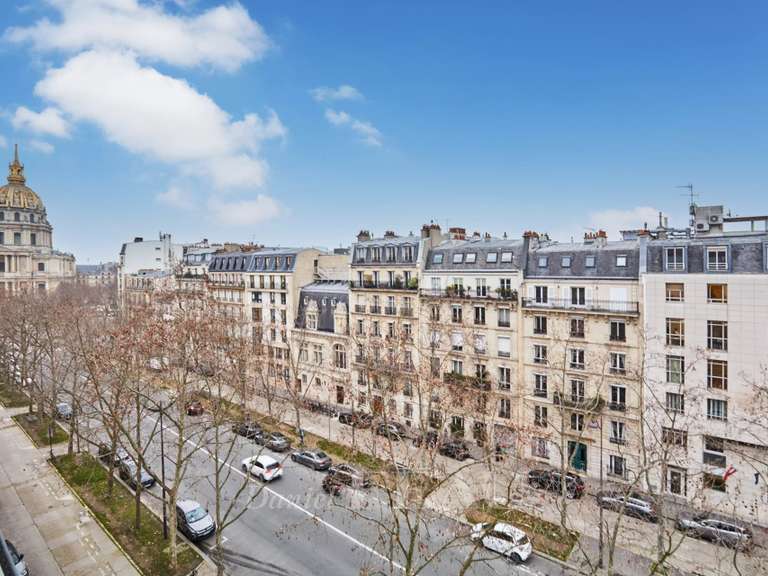 Appartement Paris 7e - 3 chambres - 77m²